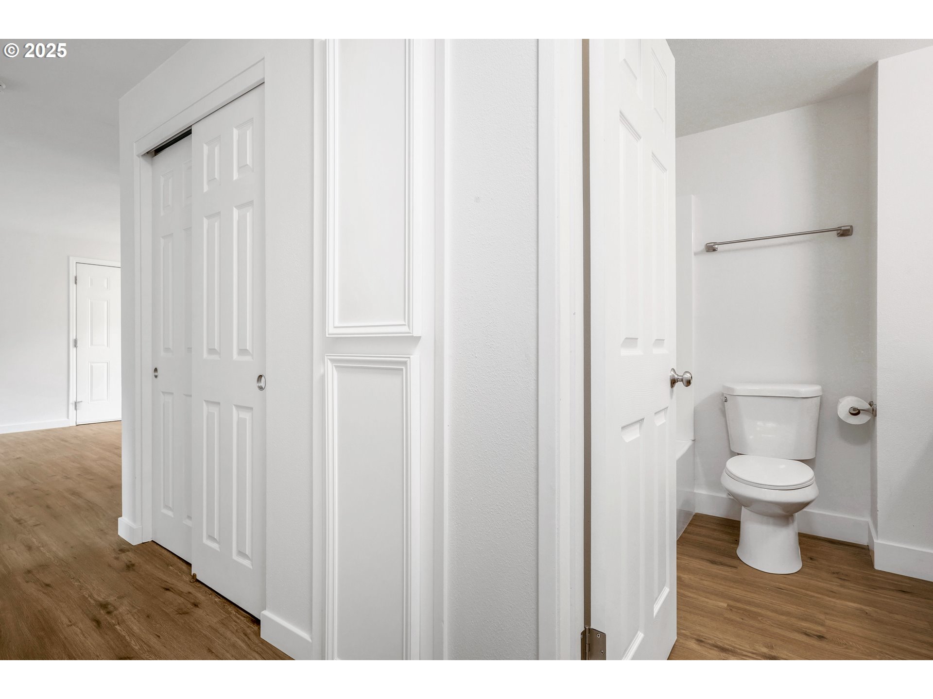 3941 Southwest Plum Street Portland, OR 97219 - Photo 16 of 20 Gallery Image 16
