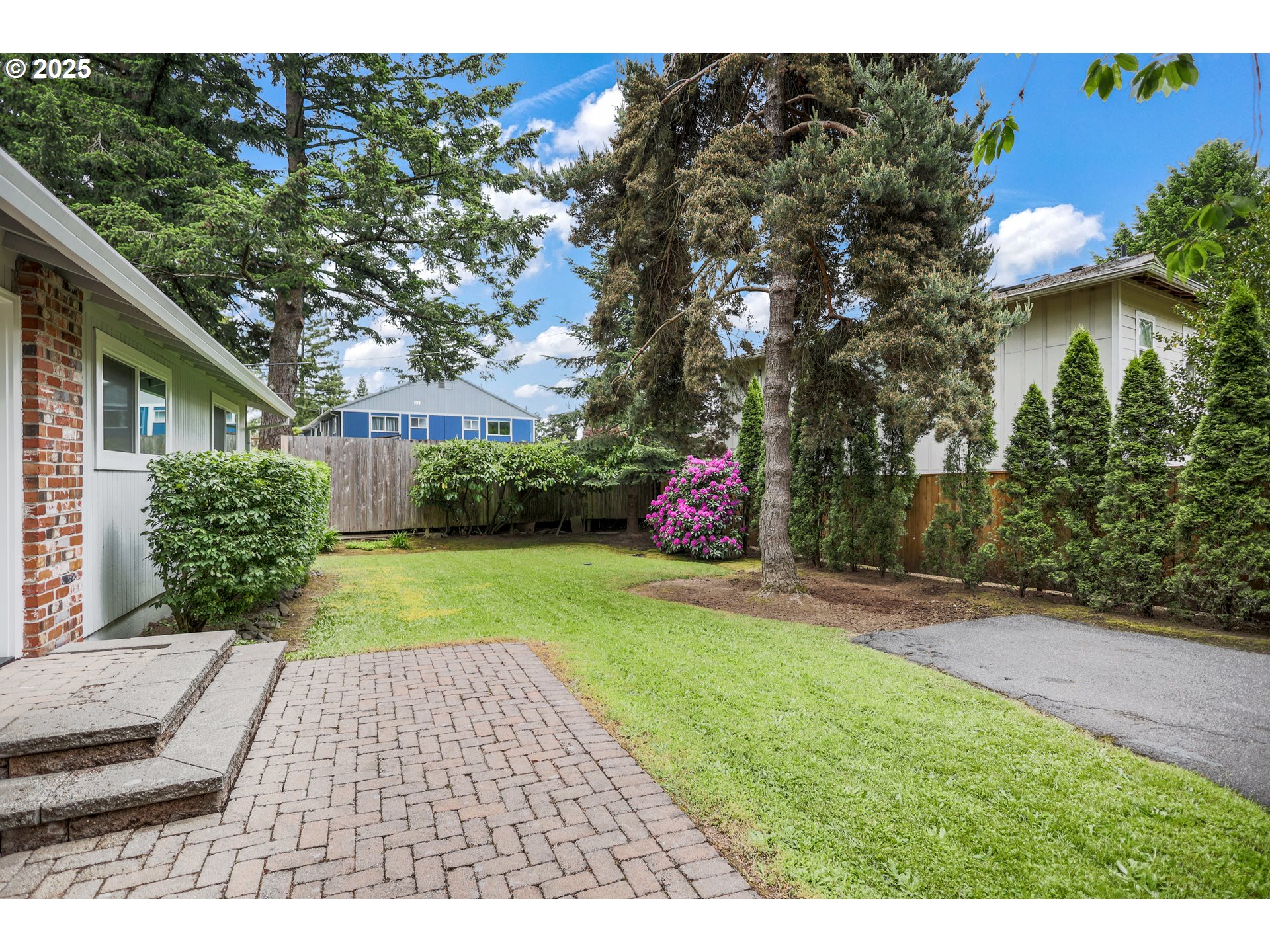 3941 Southwest Plum Street Portland, OR 97219 - Photo 3 of 20 Gallery Image 3