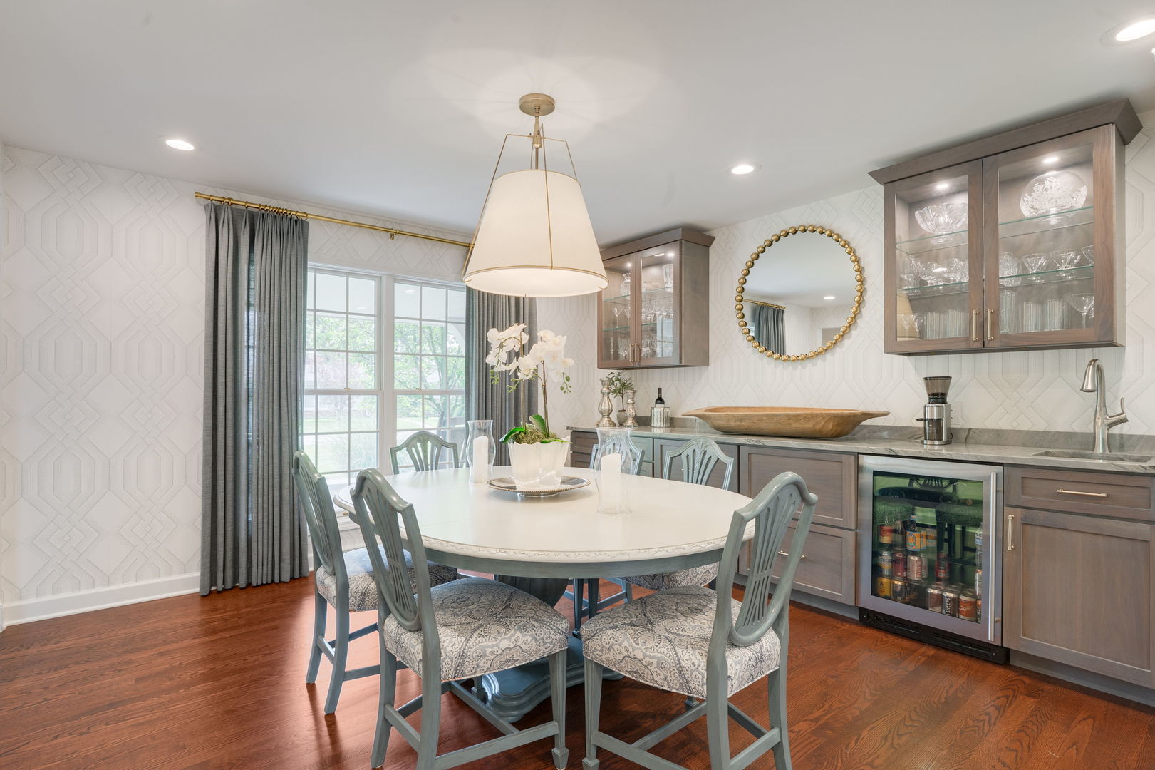 2022 Brandon Road Glenview, IL 60025 - Photo 8 of 35 Gallery Image 8
