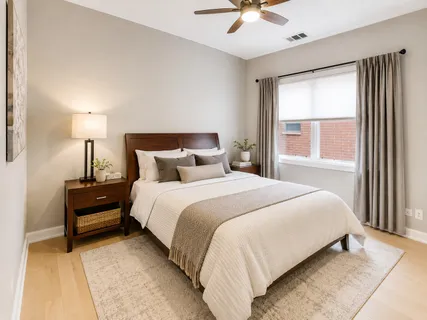 $865,000 | 321 North Jefferson Street, Unit 401, Chicago, IL 60661
