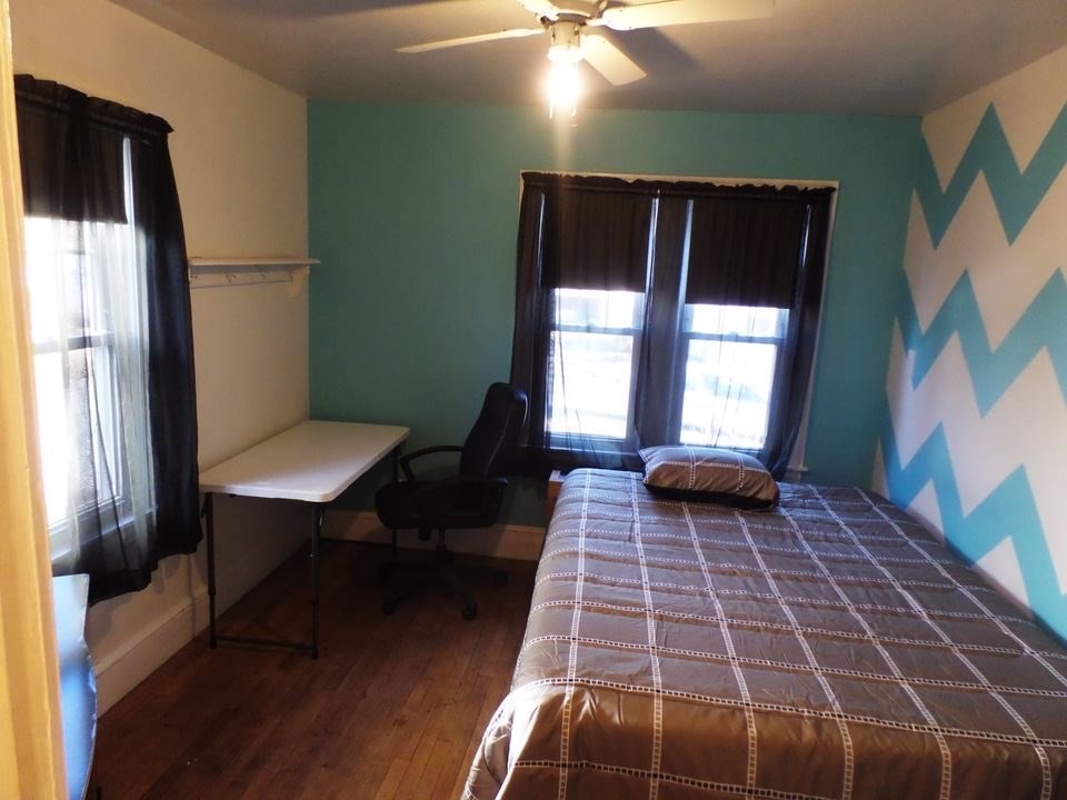 12 Carroll Street Springfield, MA 01108 - Photo 10 of 13