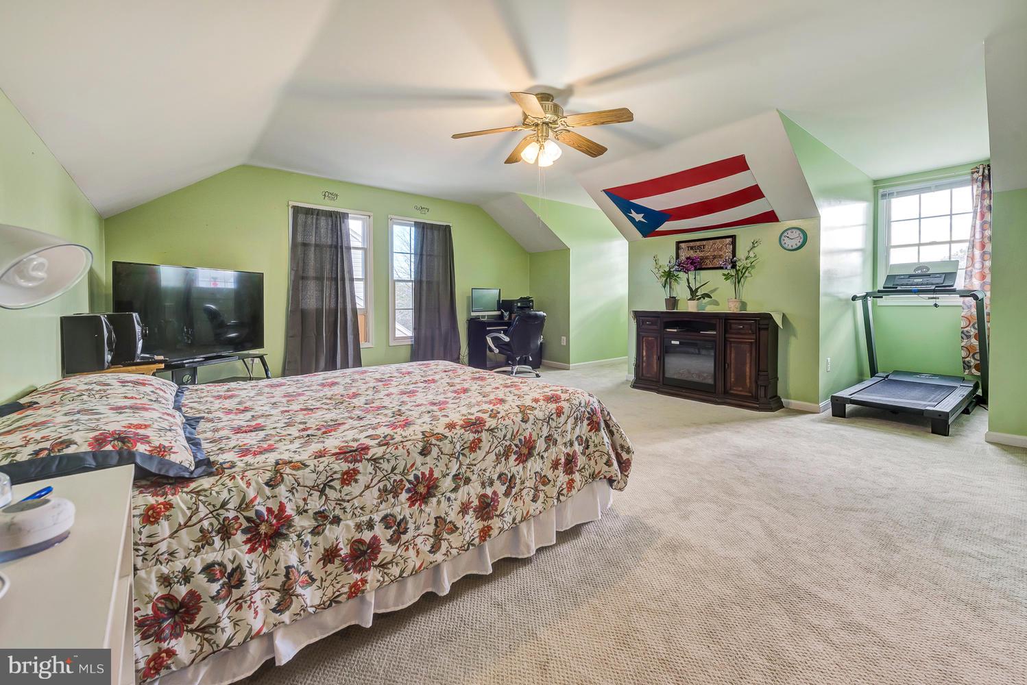 621 Monarch Ridge Road Frederick, MD 21703 - Photo 8 of 49