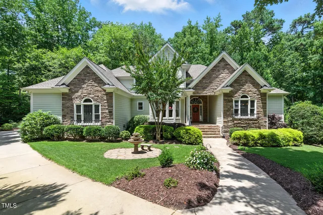 $1,095,000 | 137 Forked Pine Court, Chapel Hill, NC 27517