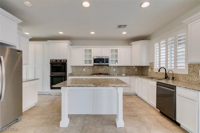 $2,845 | 8676 Moreno Mountain Avenue, Las Vegas, NV 89178