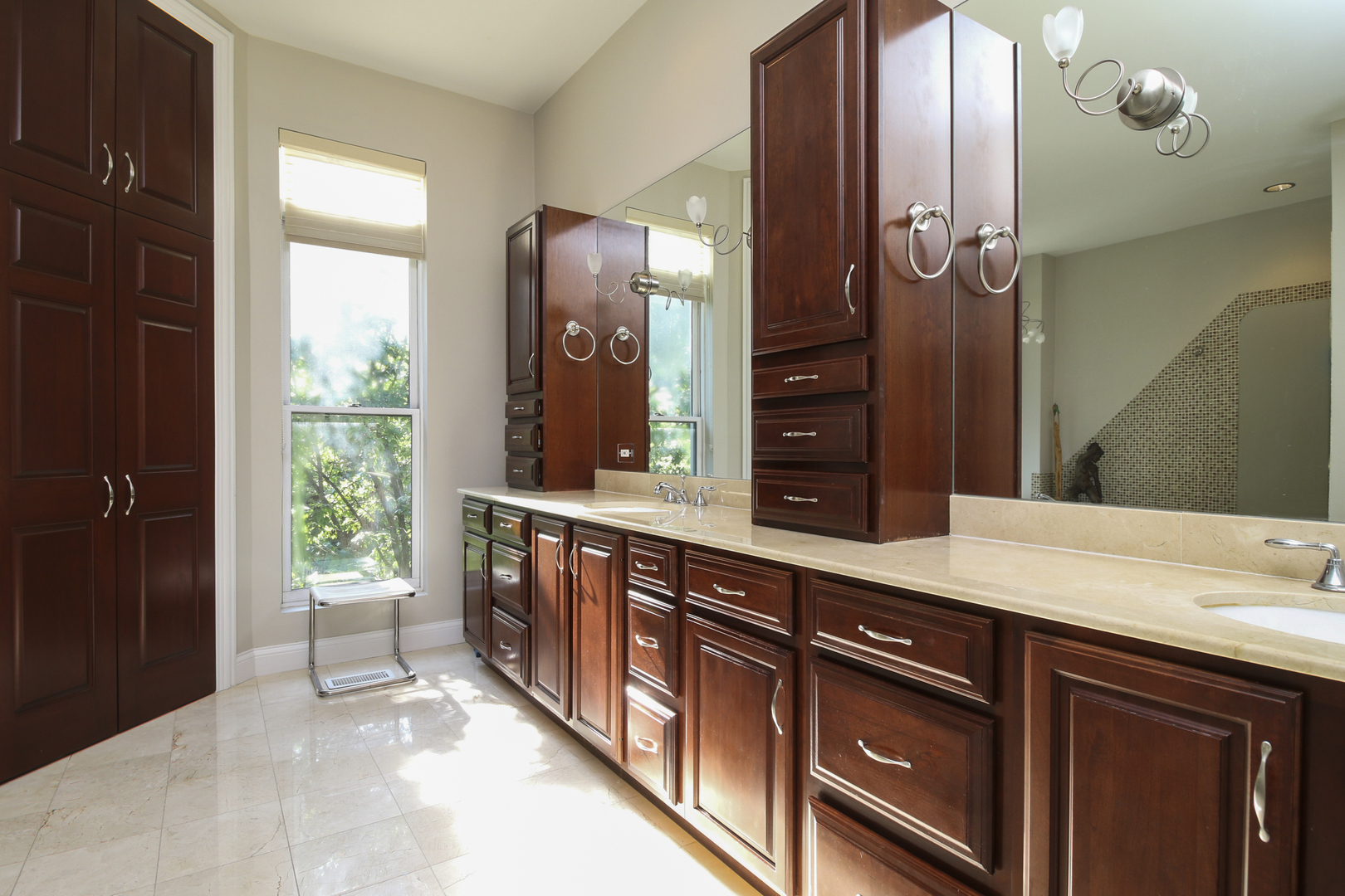 21 North Ada Street Chicago, IL 60607 - Photo 17 of 41