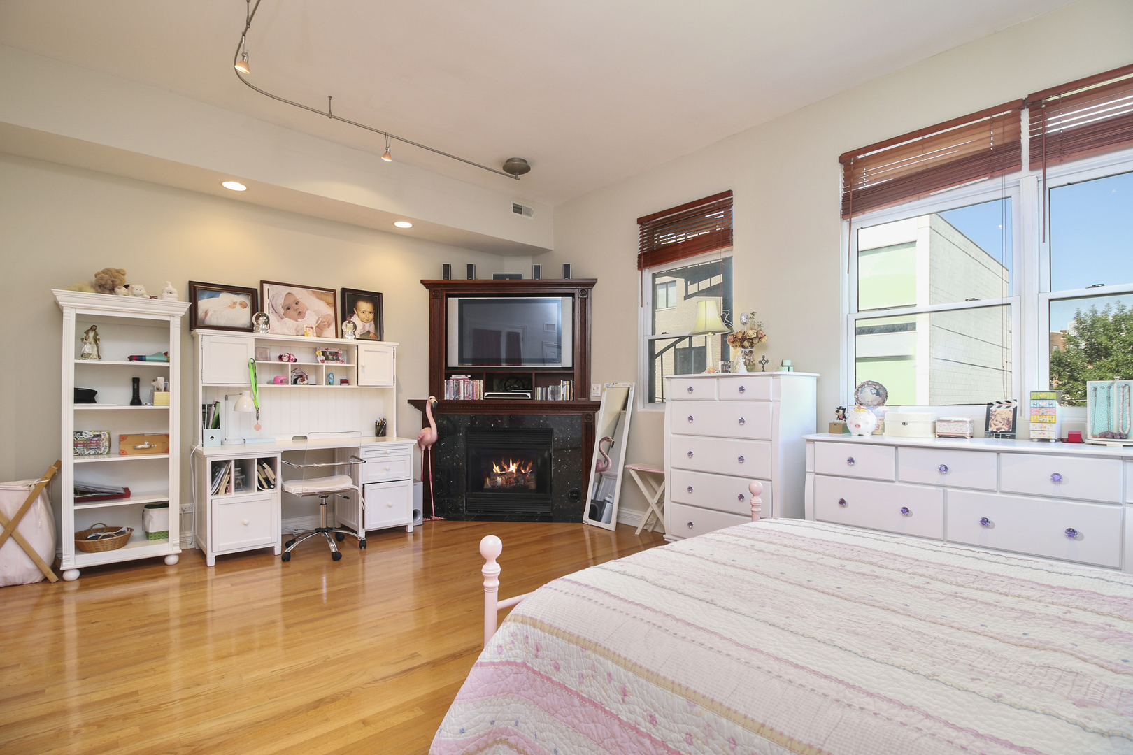 21 North Ada Street Chicago, IL 60607 - Photo 29 of 41