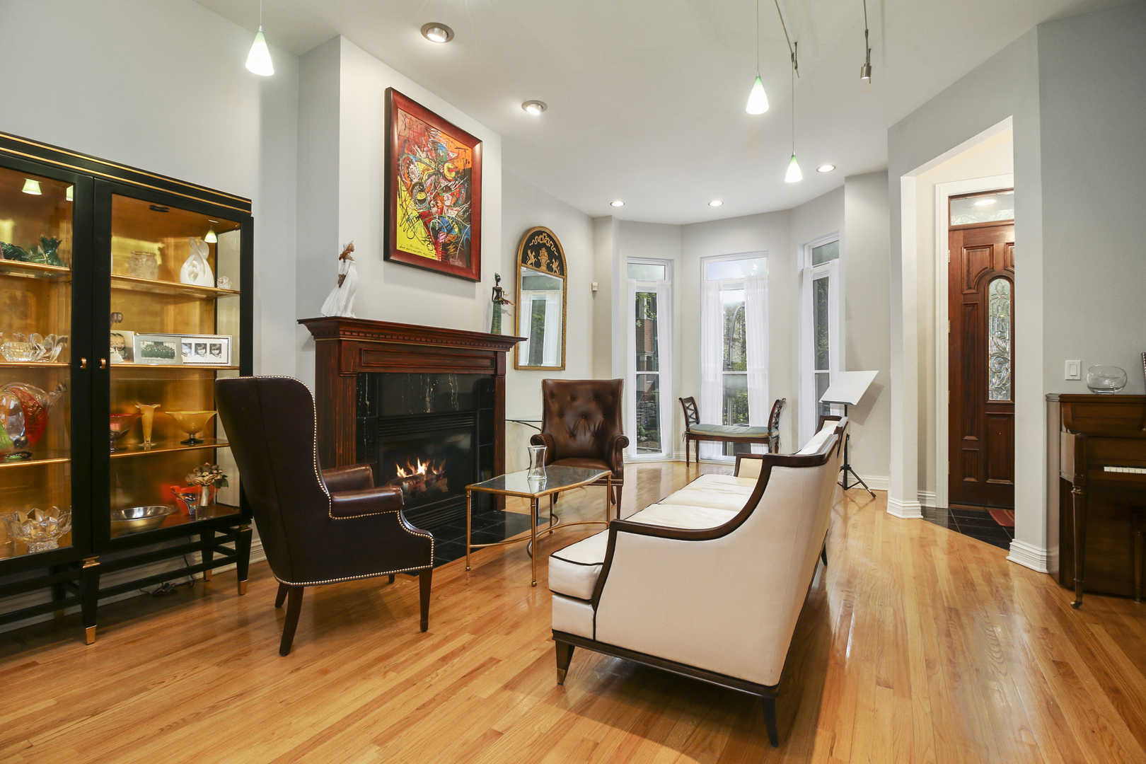 21 North Ada Street Chicago, IL 60607 - Photo 4 of 41