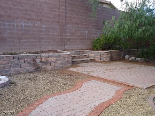 $1,950 | 9387 Rowland Heights Court, Las Vegas, NV 89178