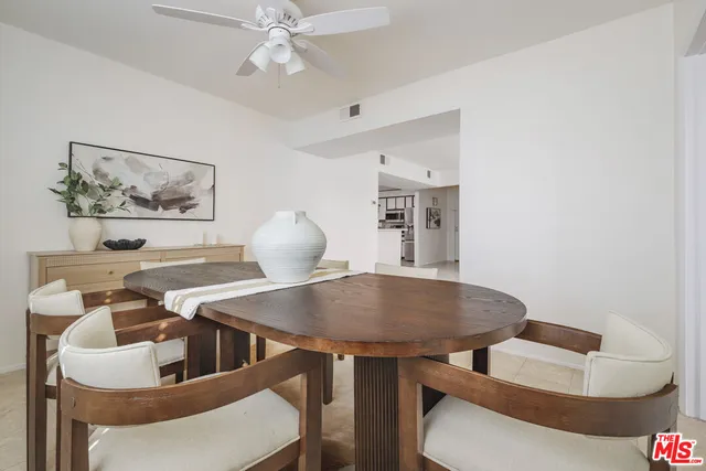 $729,000 | 4829 Whitsett Avenue, Unit 301, Valley Village, CA 91607