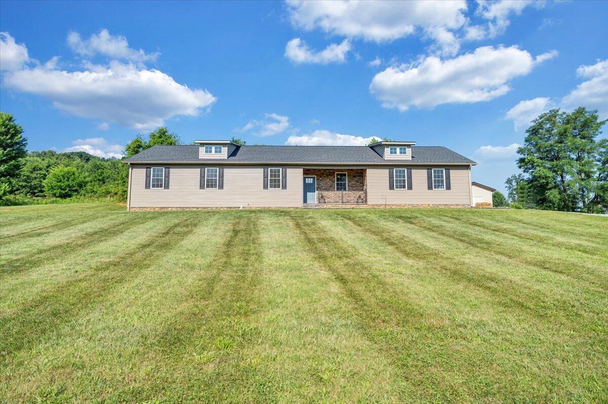 3141 Trinity Road Troutville, VA 24175 - Photo 54 of 57 Covered entry