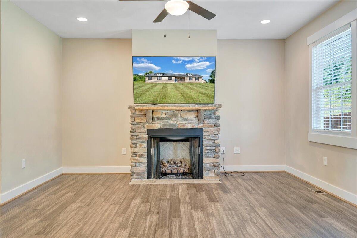 3141 Trinity Road Troutville, VA 24175 - Photo 6 of 57 Family Room