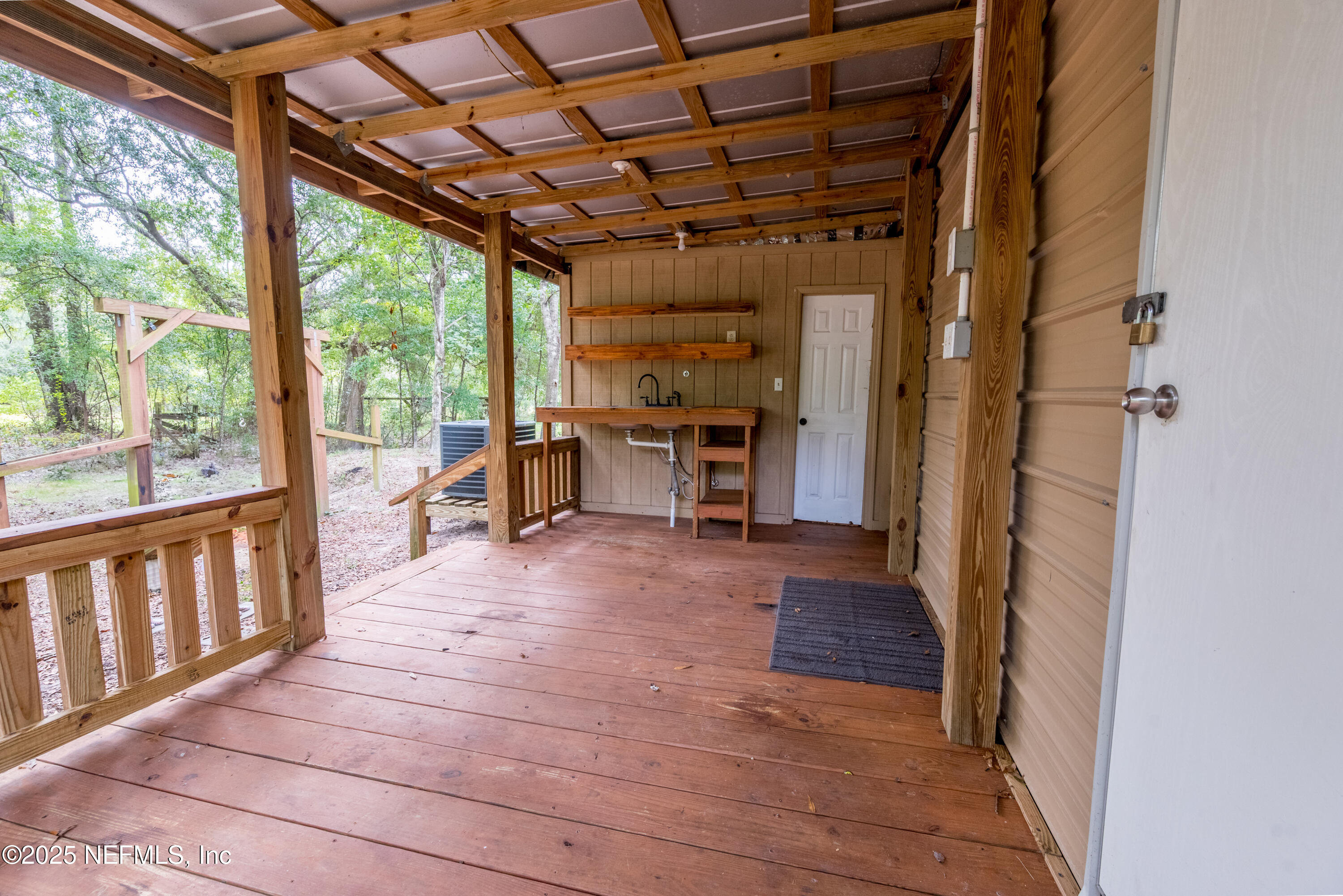 9019 State Rte 100 Starke, FL 32091 - Photo 11 of 38 9019 SE State Route 100-12