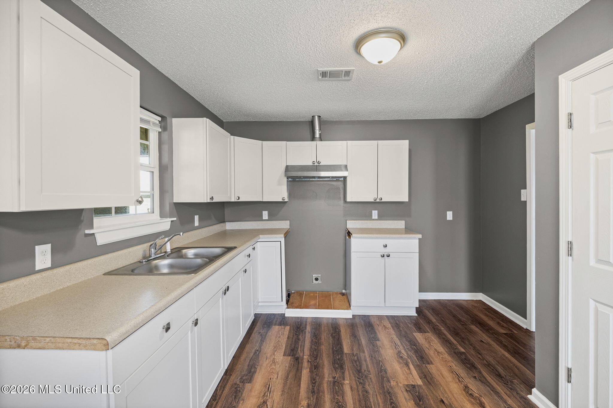 1211 Scott Avenue Lambert, MS 38643 - Photo 11 of 28 Kitchen
