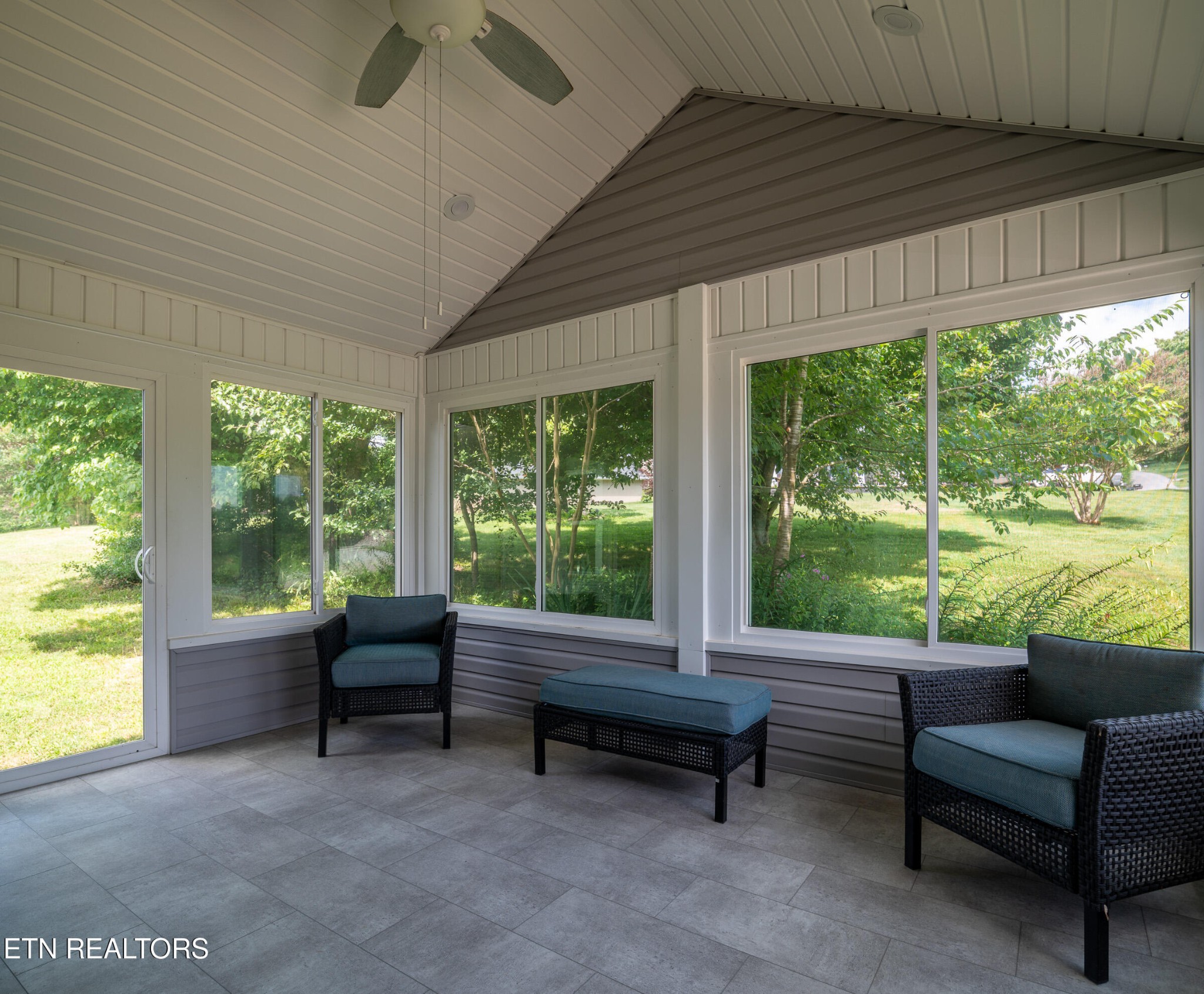 7090 Loudon Ridge Road Lenoir City, TN 37771 - Photo 10 of 28 Gallery Image 10