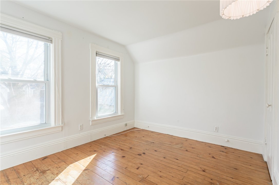 716 Linden Street Rochester, NY 14620 - Photo 18 of 34