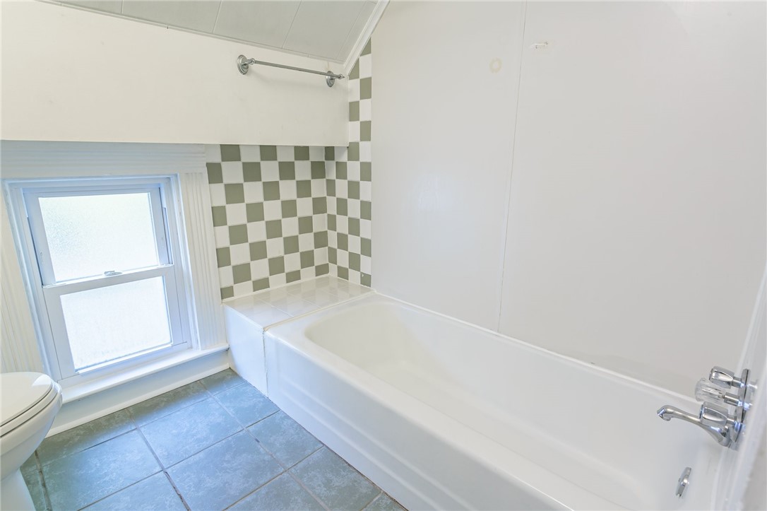 716 Linden Street Rochester, NY 14620 - Photo 26 of 34