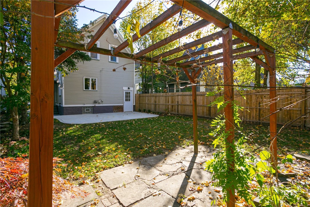 716 Linden Street Rochester, NY 14620 - Photo 33 of 34