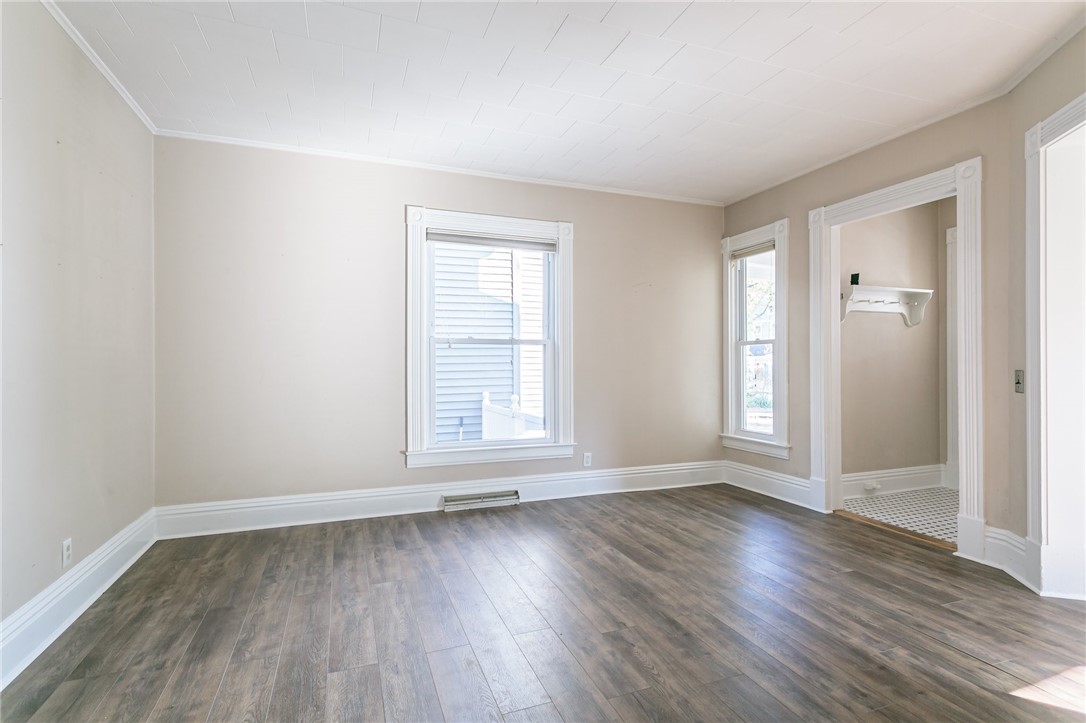 716 Linden Street Rochester, NY 14620 - Photo 7 of 34