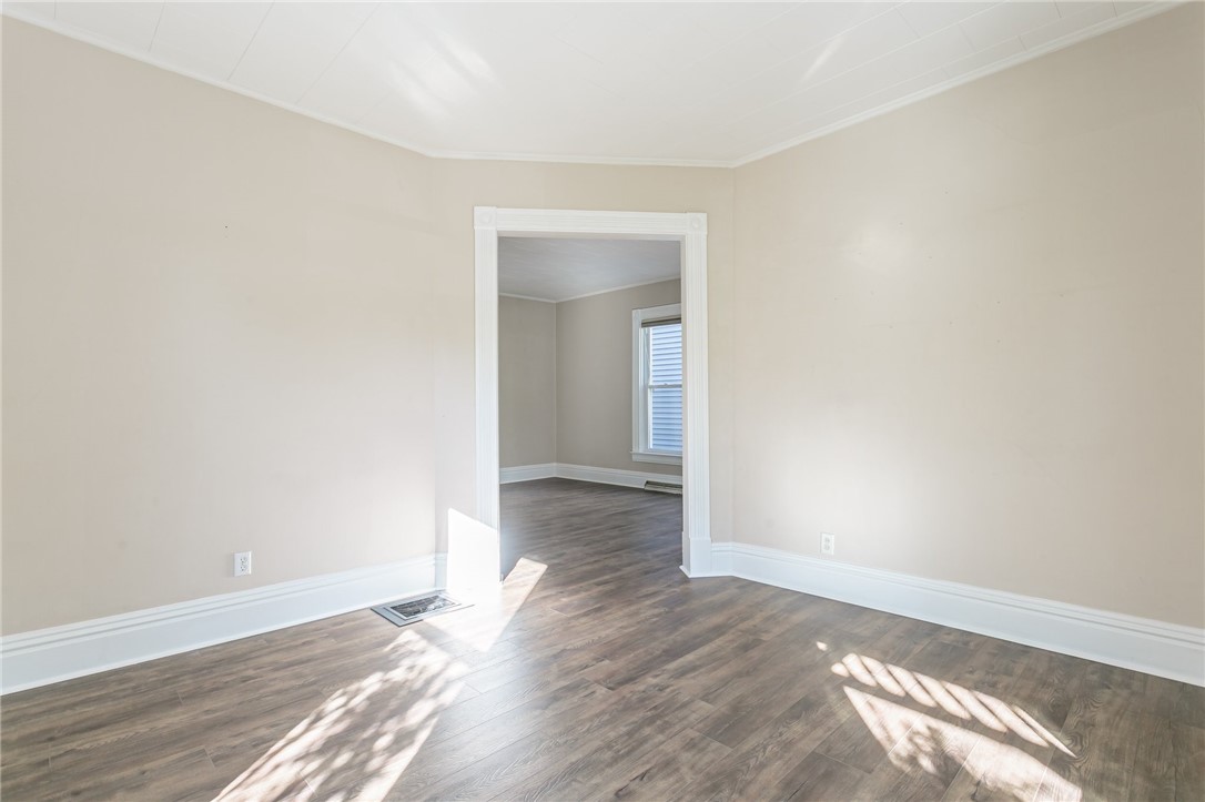 716 Linden Street Rochester, NY 14620 - Photo 8 of 34