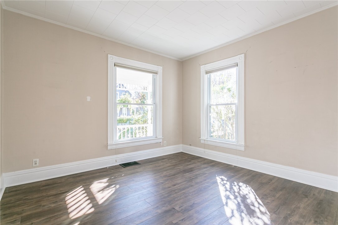 716 Linden Street Rochester, NY 14620 - Photo 9 of 34