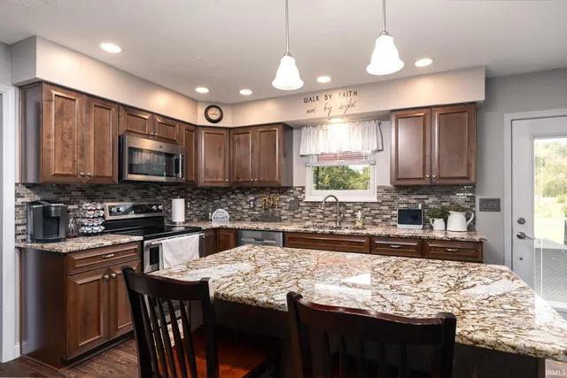 $384,900 | 936 Brookridge Court, Lafayette, IN 47909