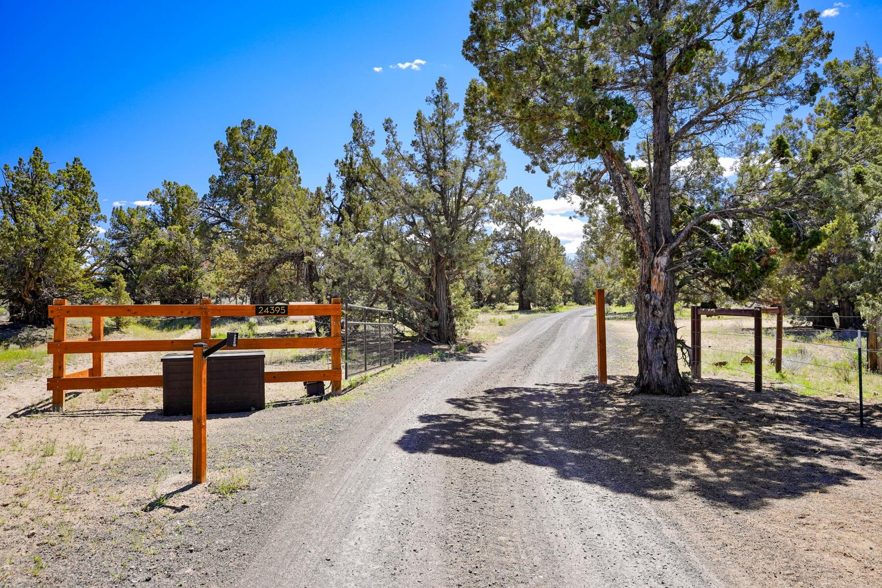 24395 Dodds Road Bend, OR 97701 - Photo 48 of 48 batch_DSC05640