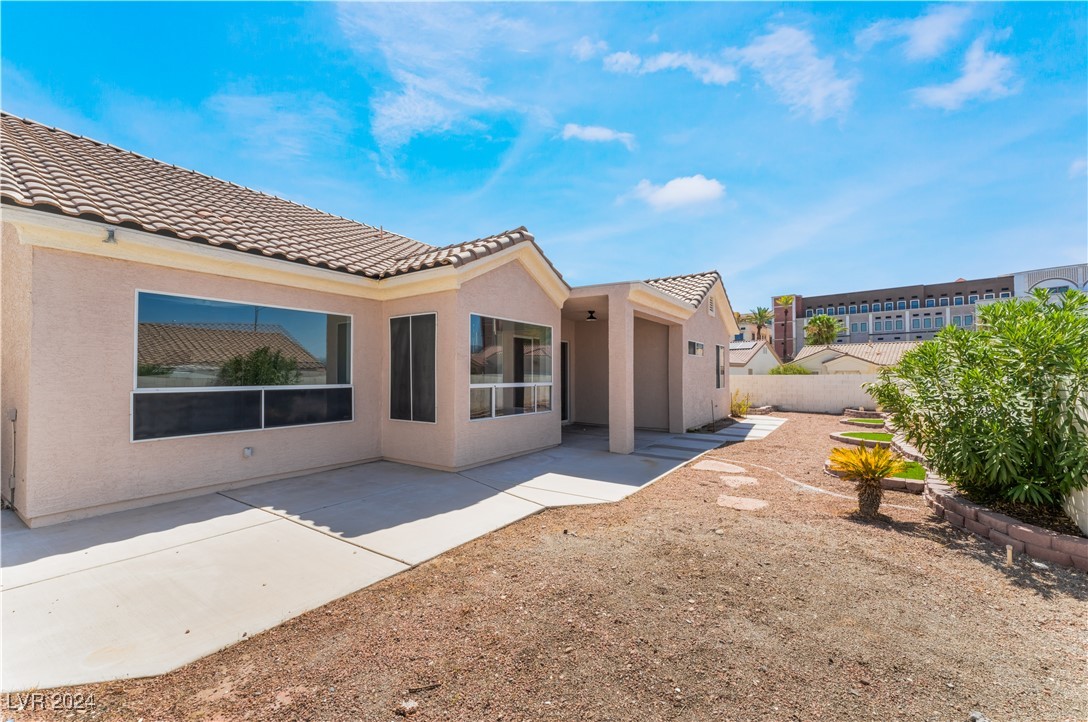 8644 Highland View Las Vegas, NV 89145 - Photo 36 of 41
