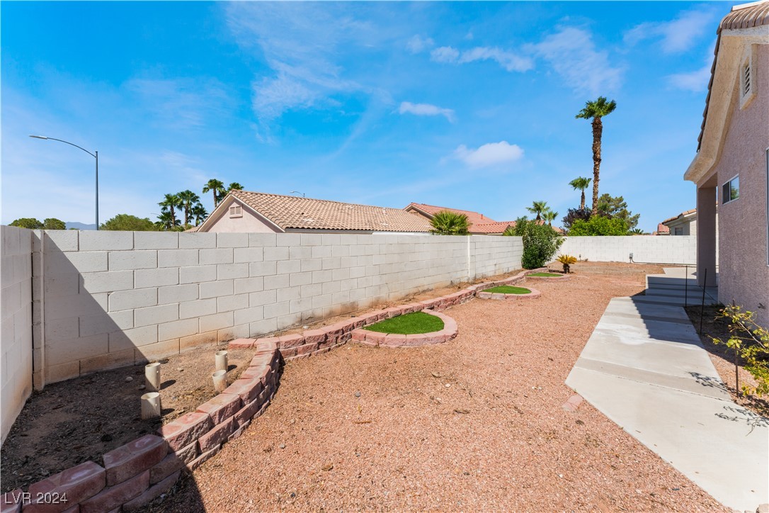 8644 Highland View Las Vegas, NV 89145 - Photo 40 of 41