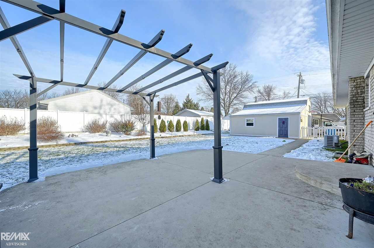 1811 Morley Avenue Rochester Hills, MI 48307 - Photo 37 of 41