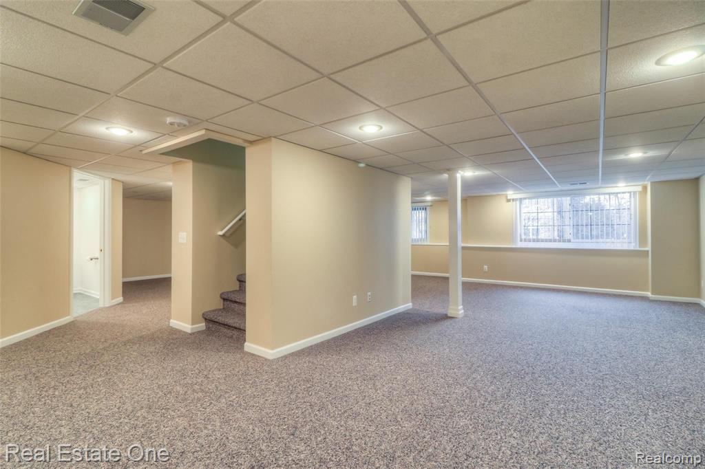 2703 Oak View Court Rochester Hills, MI 48307 - Photo 39 of 53