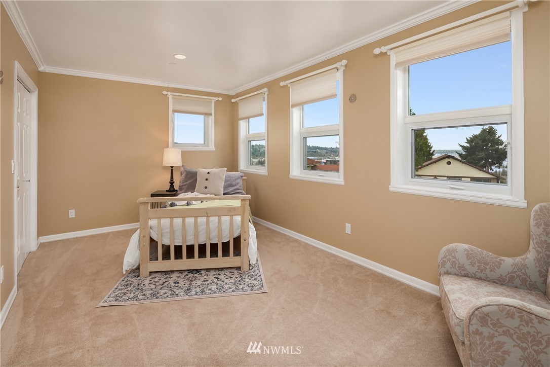 411 Windsor Way Northeast Renton, WA 98056 - Photo 14 of 24