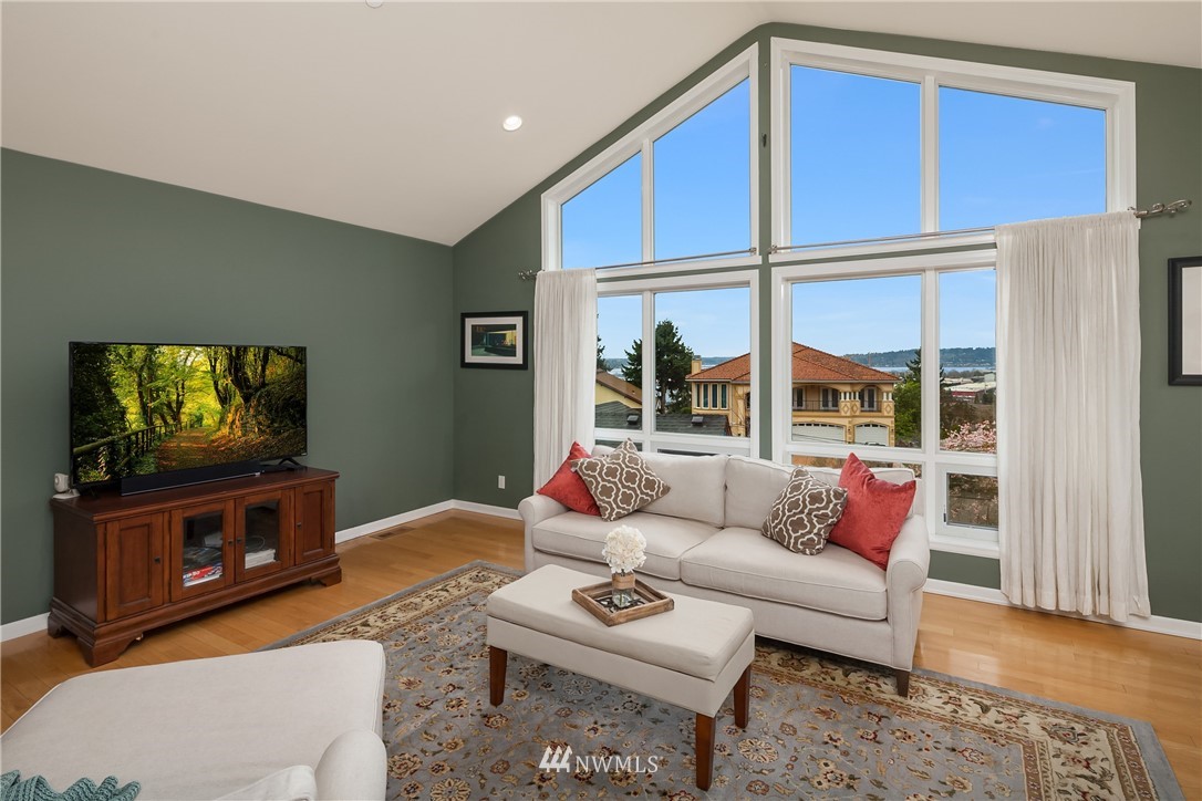 411 Windsor Way Northeast Renton, WA 98056 - Photo 10 of 24