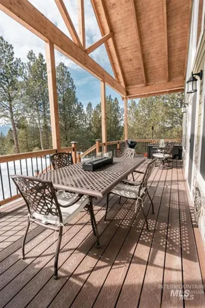 $714,000 | 21 Melonie Loop, Cascade, ID 83611