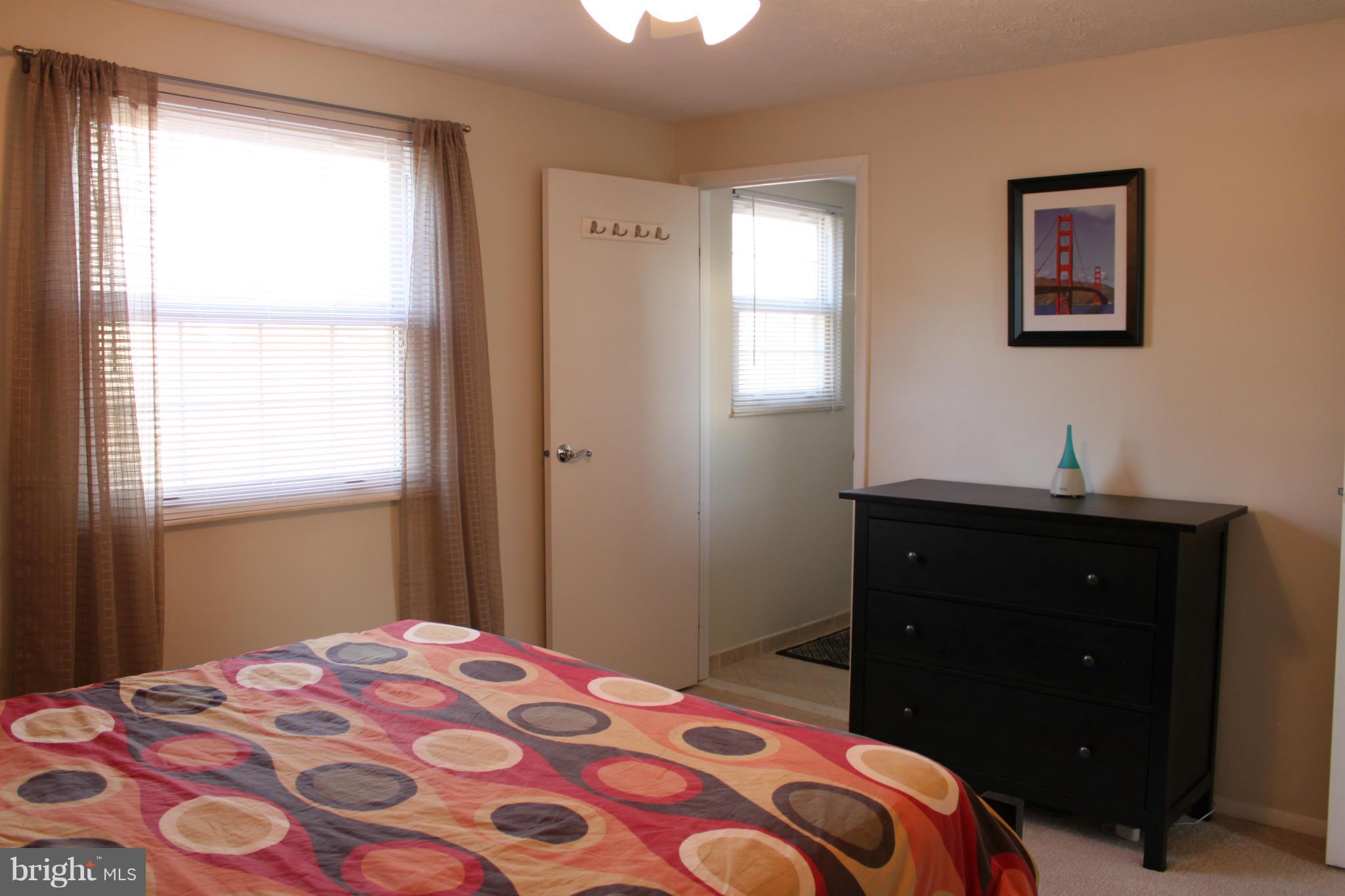 4404 Cub Run Road Chantilly, VA 20151 - Photo 16 of 30 a bedroom with a bed and a window