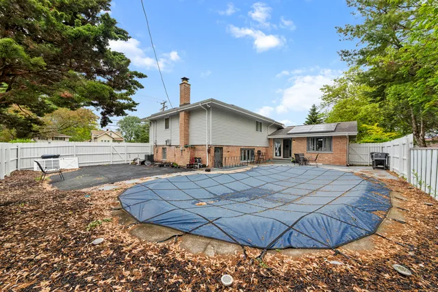 $301,000 | 801 East 168th Street, South Holland, IL 60473