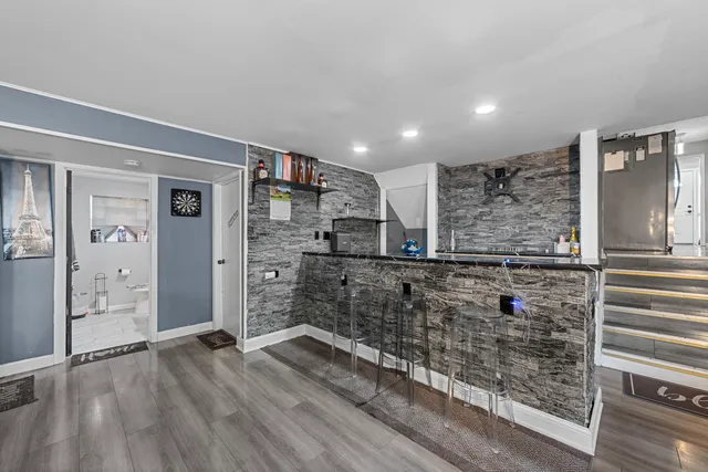 $301,000 | 801 East 168th Street, South Holland, IL 60473