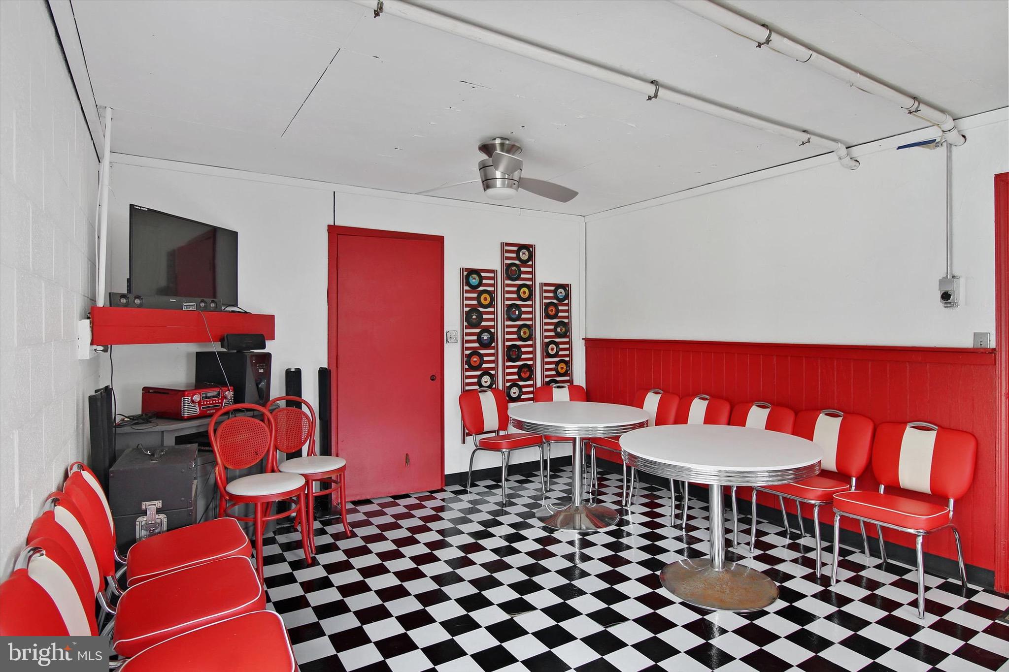 Gallery Image 7