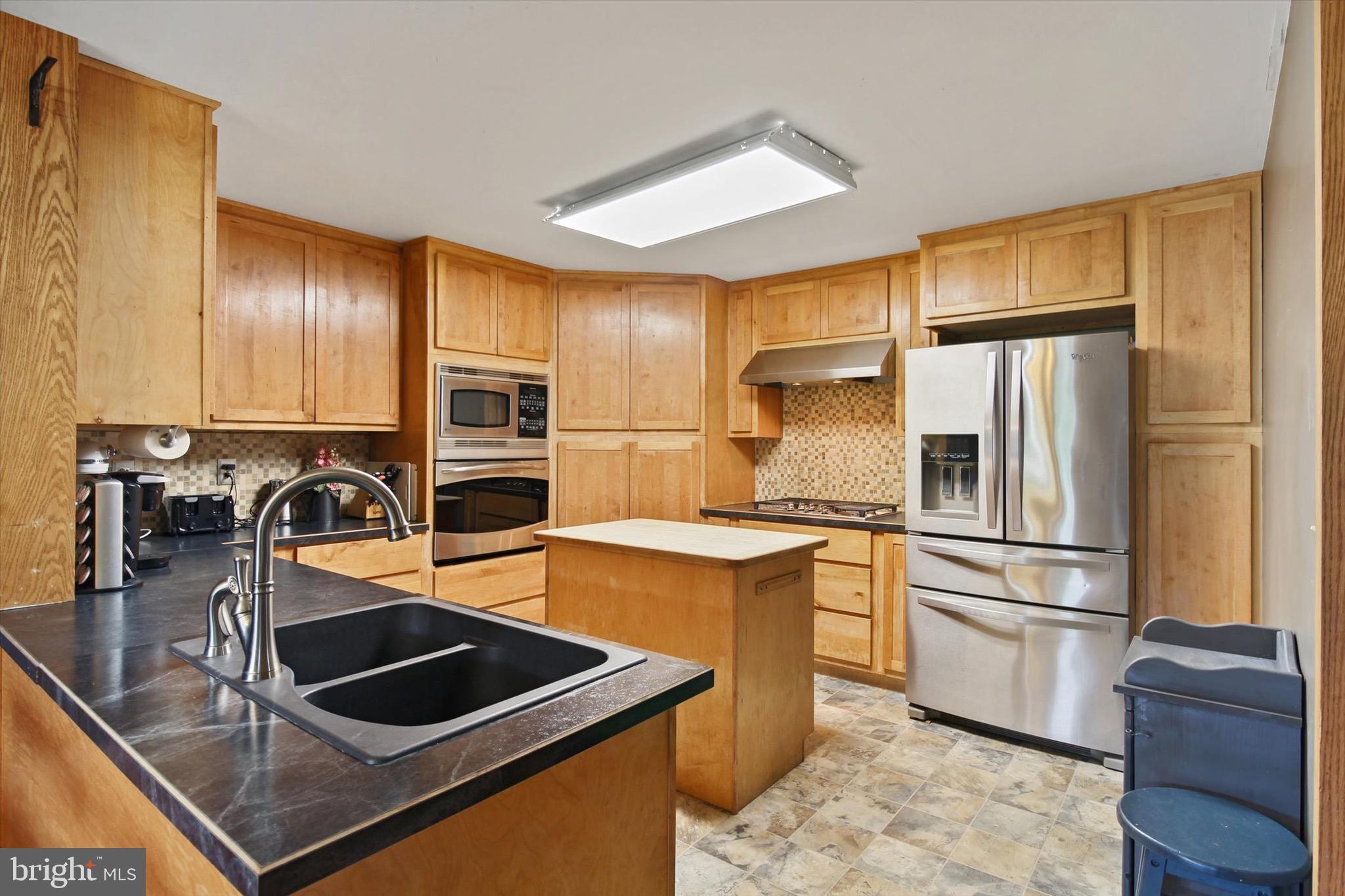 207 Creek Road Klingerstown, PA 17941 - Photo 8 of 29 Gallery Image 8