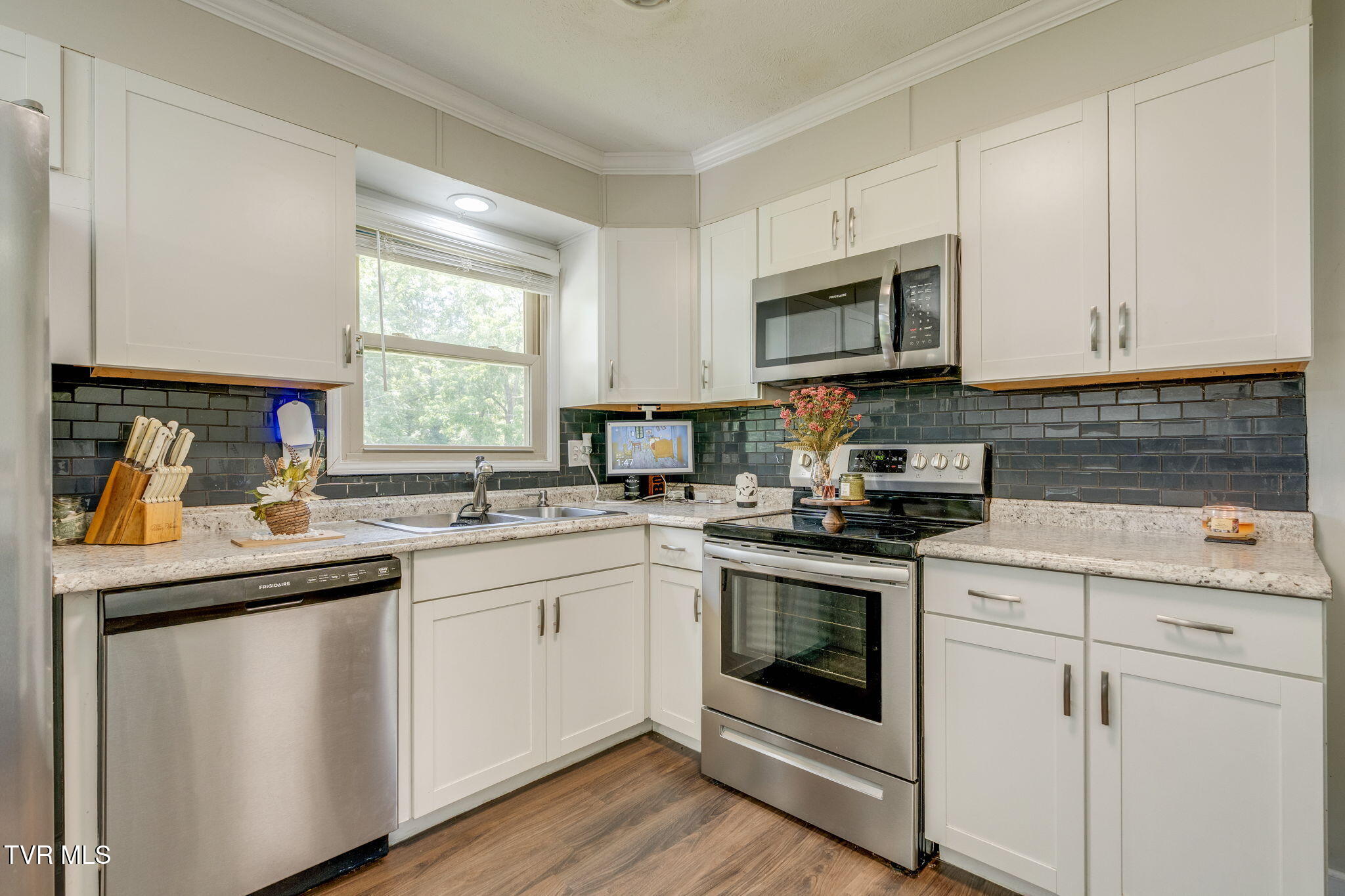 2012 Diana Road Kingsport, TN 37660 - Photo 11 of 32 010