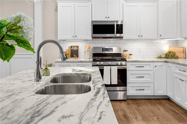 $474,500 | 7004 Westfield Village Circle, Summerfield, NC 27358