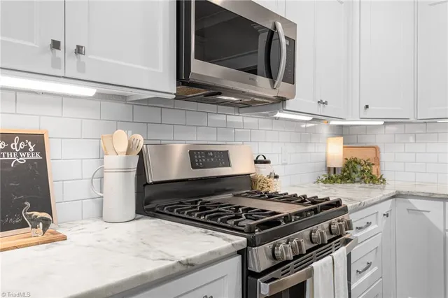 $474,500 | 7004 Westfield Village Circle, Summerfield, NC 27358