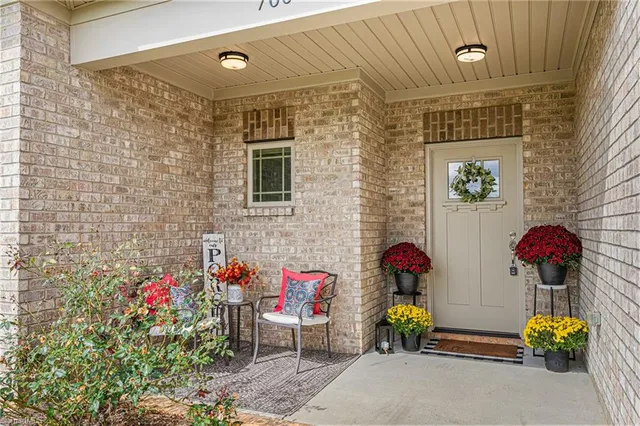 $474,500 | 7004 Westfield Village Circle, Summerfield, NC 27358