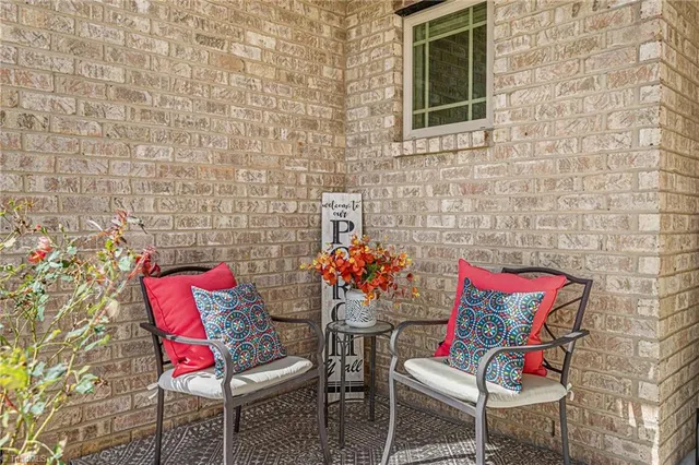 $474,500 | 7004 Westfield Village Circle, Summerfield, NC 27358