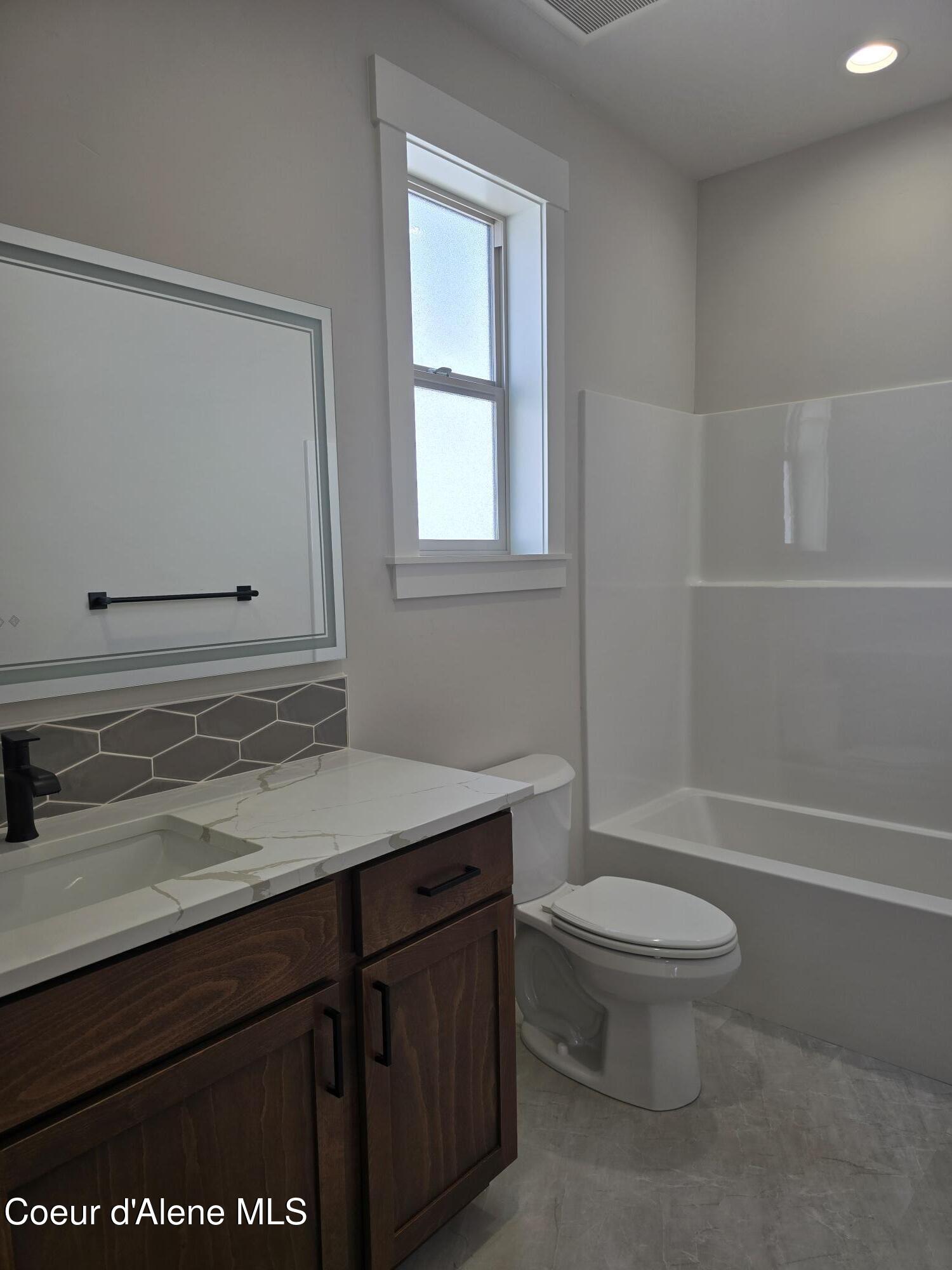 13944 Rainier Loop Rathdrum, ID 83858 - Photo 13 of 24 20250626_140617