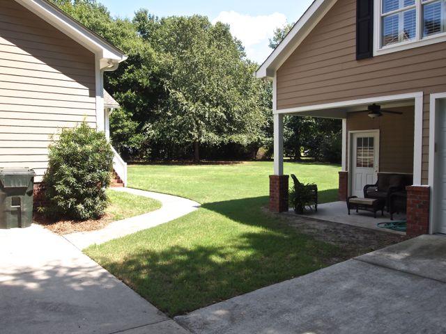 2011 Shoreside Court Pinopolis, SC 29469 - Photo 3 of 27 P1018211