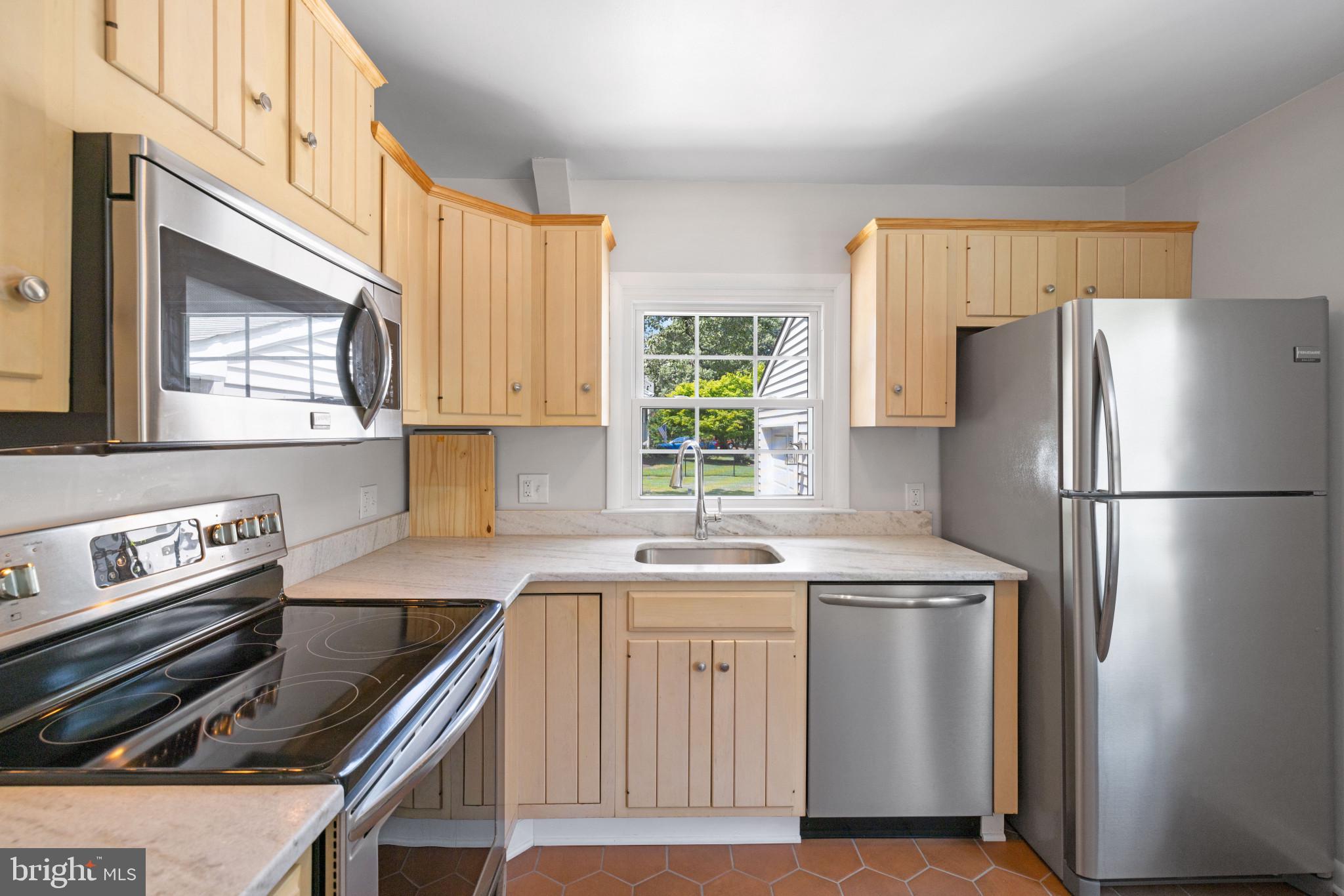 1178 Hampton Road Annapolis, MD 21409 - Photo 5 of 46 Gallery Image 5
