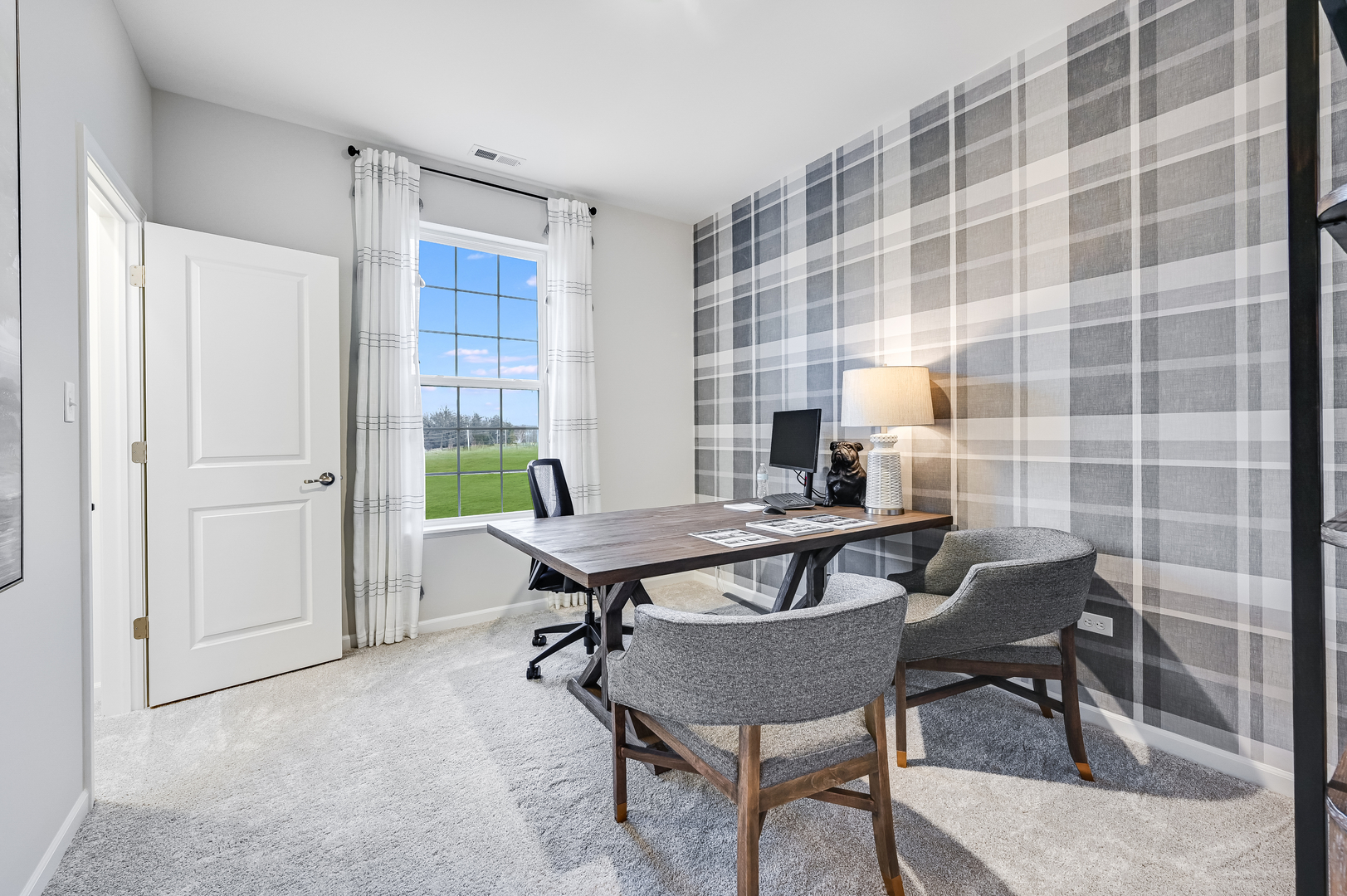 914 Nottingham Road Sycamore, IL 60178 - Photo 18 of 19 Gallery Image 18