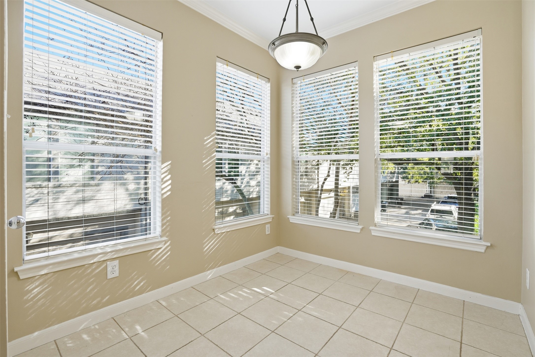 1809 Gillette Street Houston, TX 77019 - Photo 17 of 35 a view of an empty room with a window