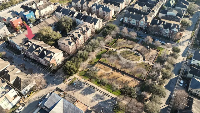 $425,000 | 1809 Gillette Street, Houston, TX 77019