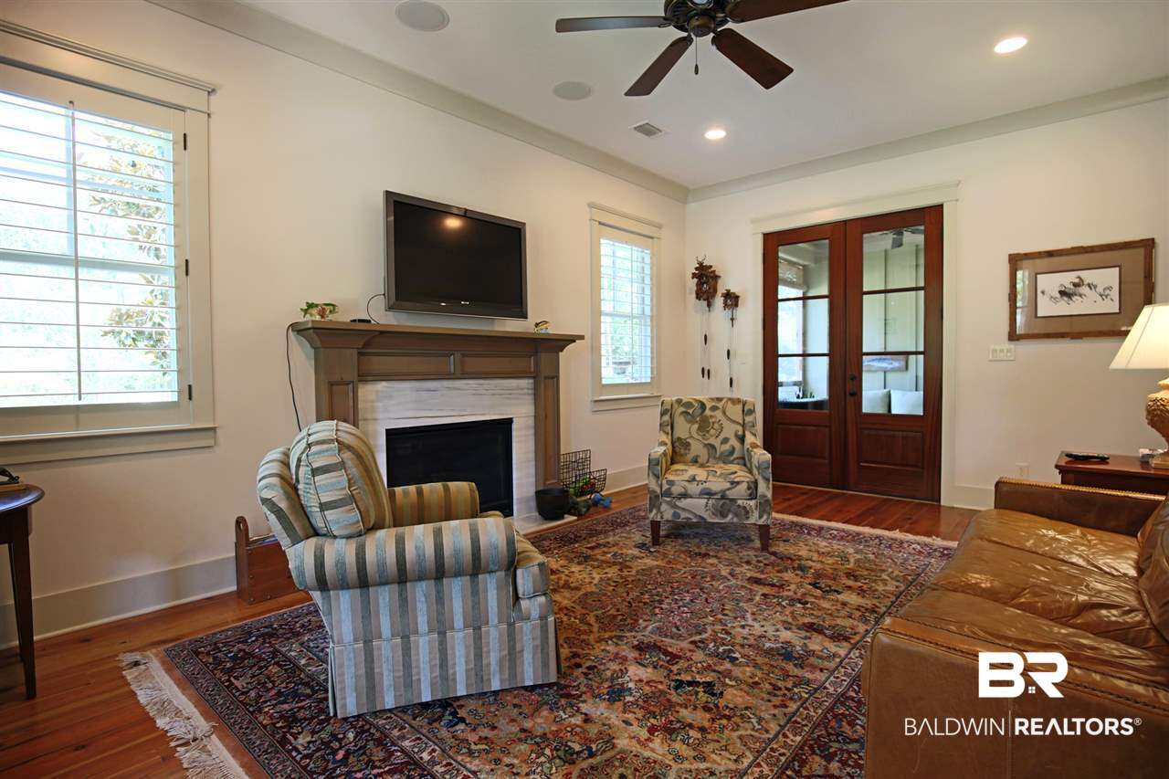 101 Fels Avenue Fairhope, AL 36532 - Photo 6 of 31 Living Room
